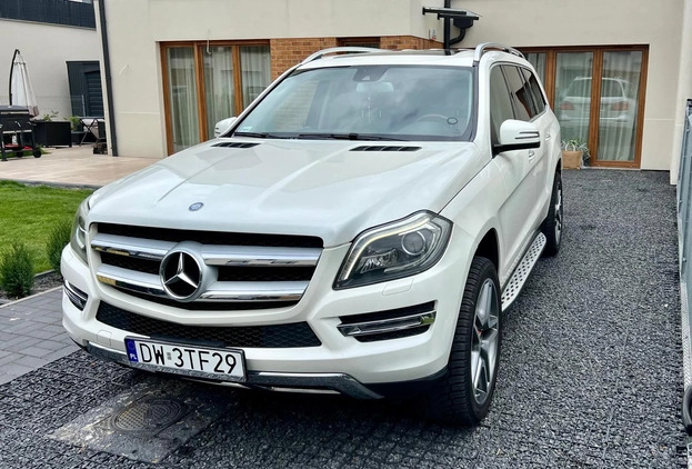 Mercedes-Benz GL cena 139000 przebieg: 253413, rok produkcji 2013 z Murowana Goślina małe 781